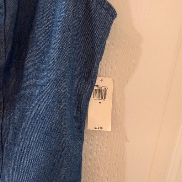 Old Navy Blue Denim Blouse - Picture 2 of 3